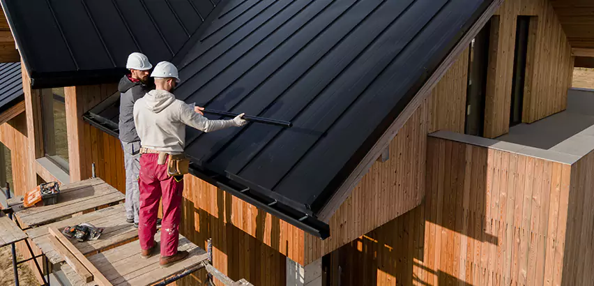 Metal Roof Maintenance in Elmhurst